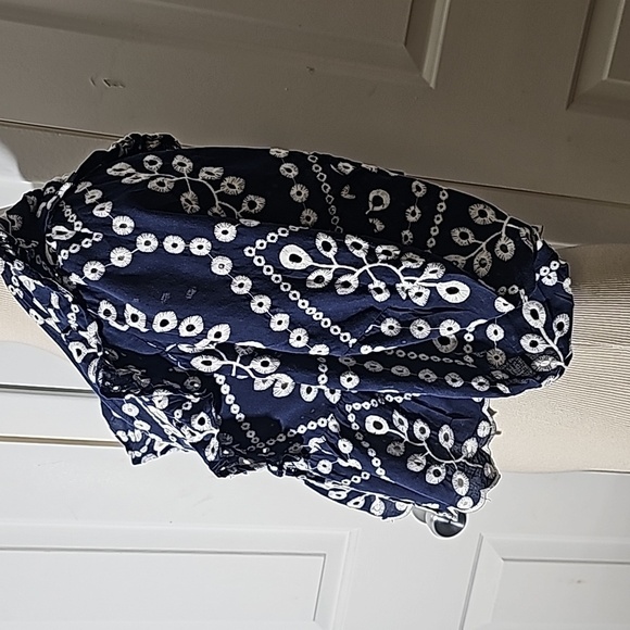 Eylet enbroidery blue rain ruffle top. Blue‎ and white XS. Balloon sleeve… - Picture 5 of 11